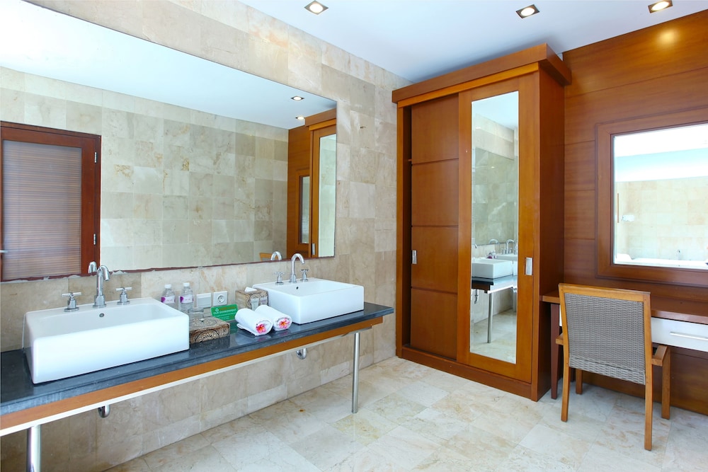 Abi Bali Resort Villa Spa 38/75