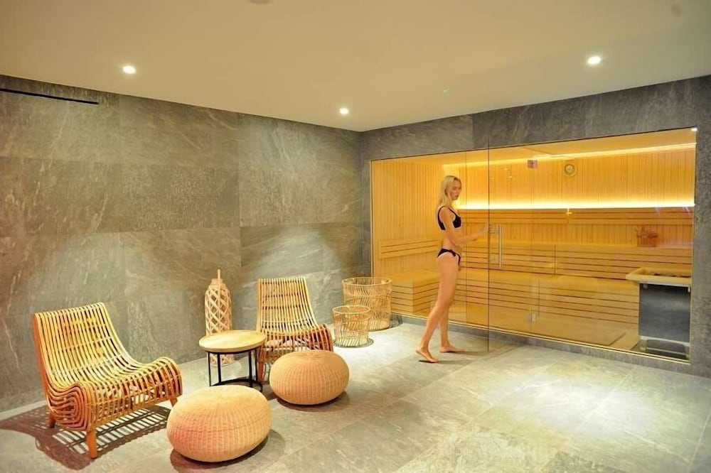 Hotel Tropical Gava Mar 22/50