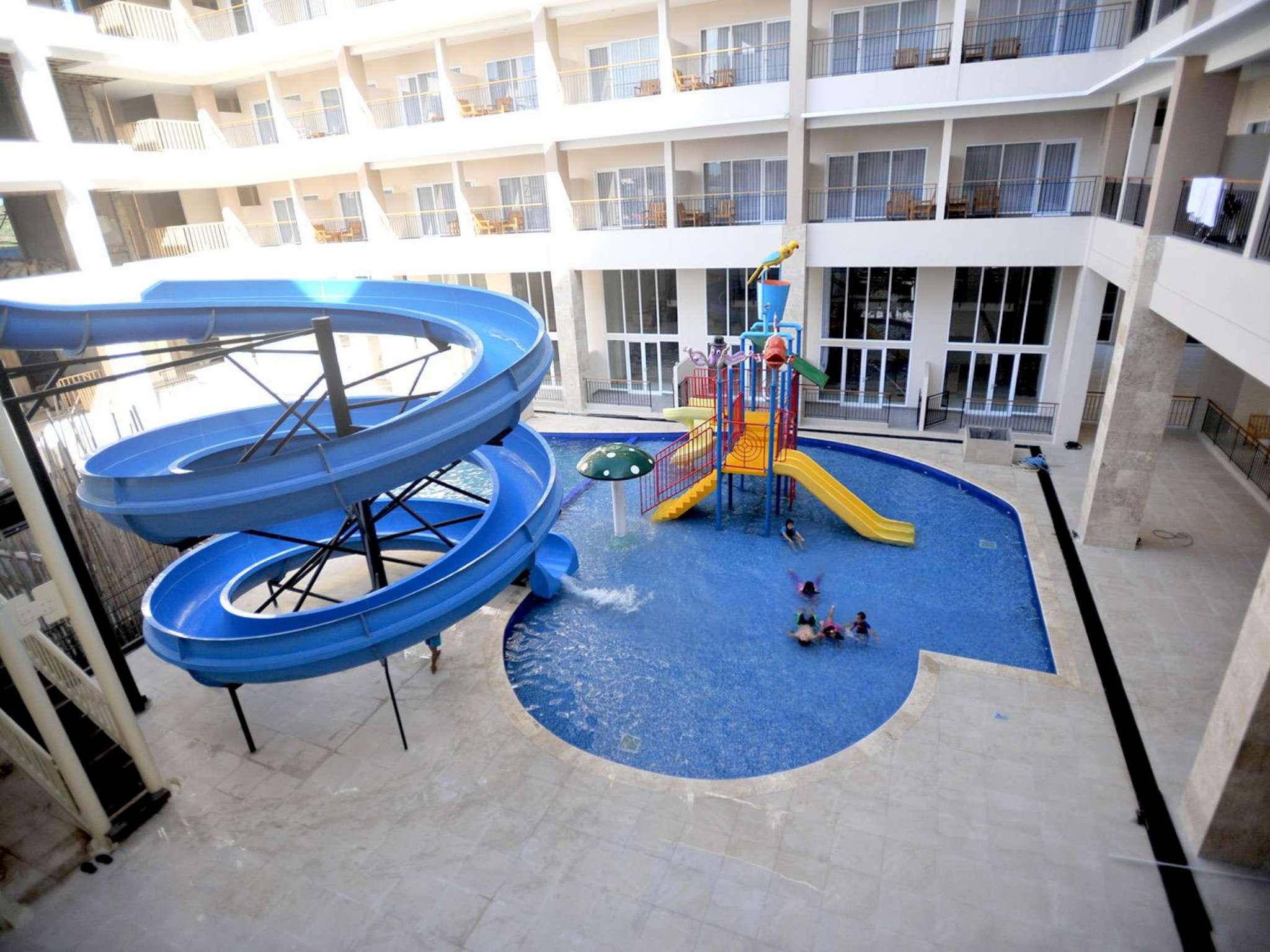 Laut Biru Resort Hotel 20/30