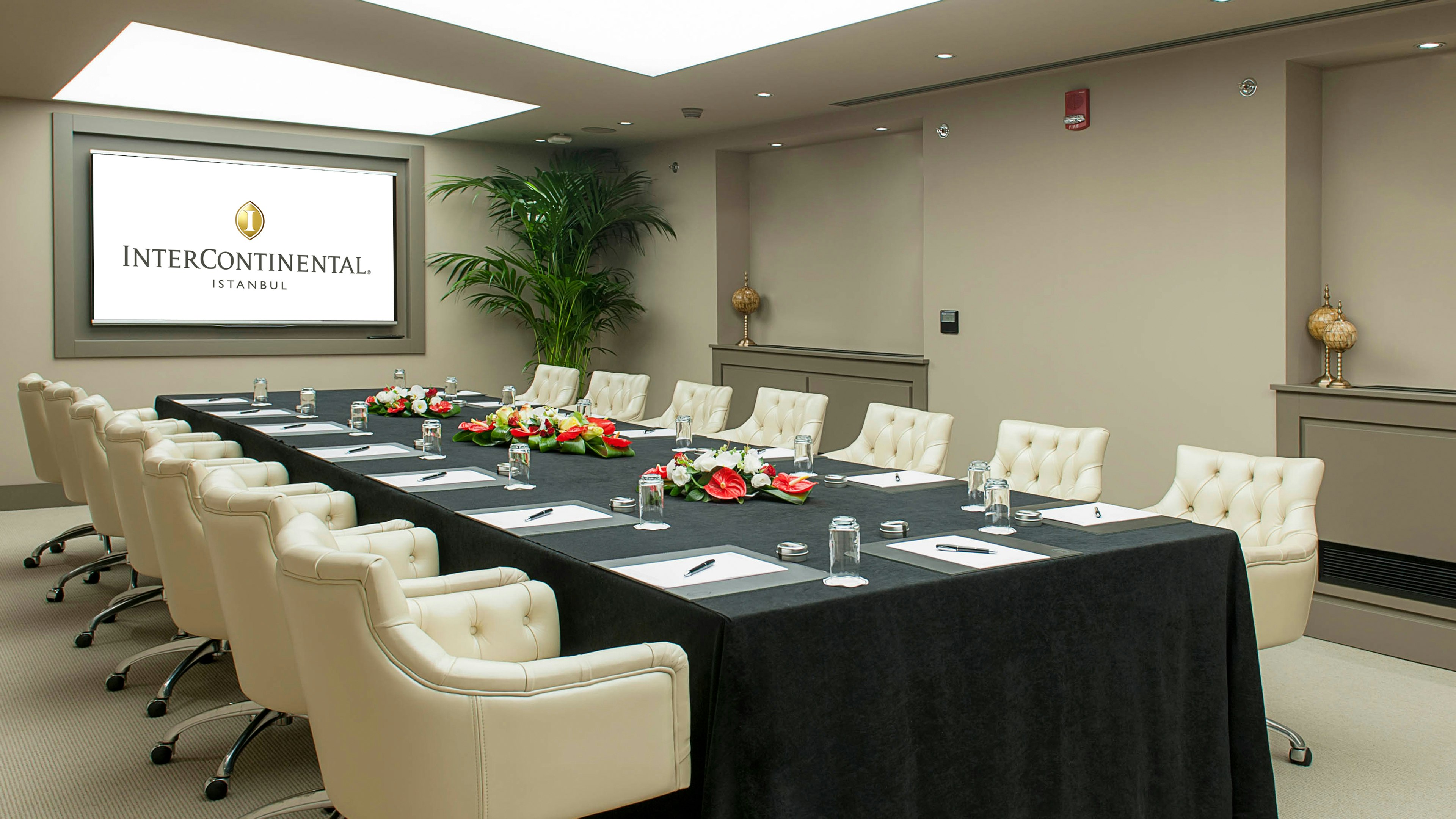 Intercontinental Istanbul Hotel 70/79