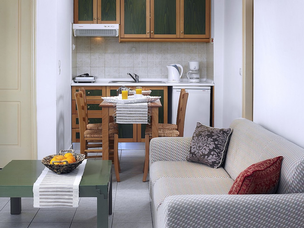 Erivolos Hotel Apartments 16/36