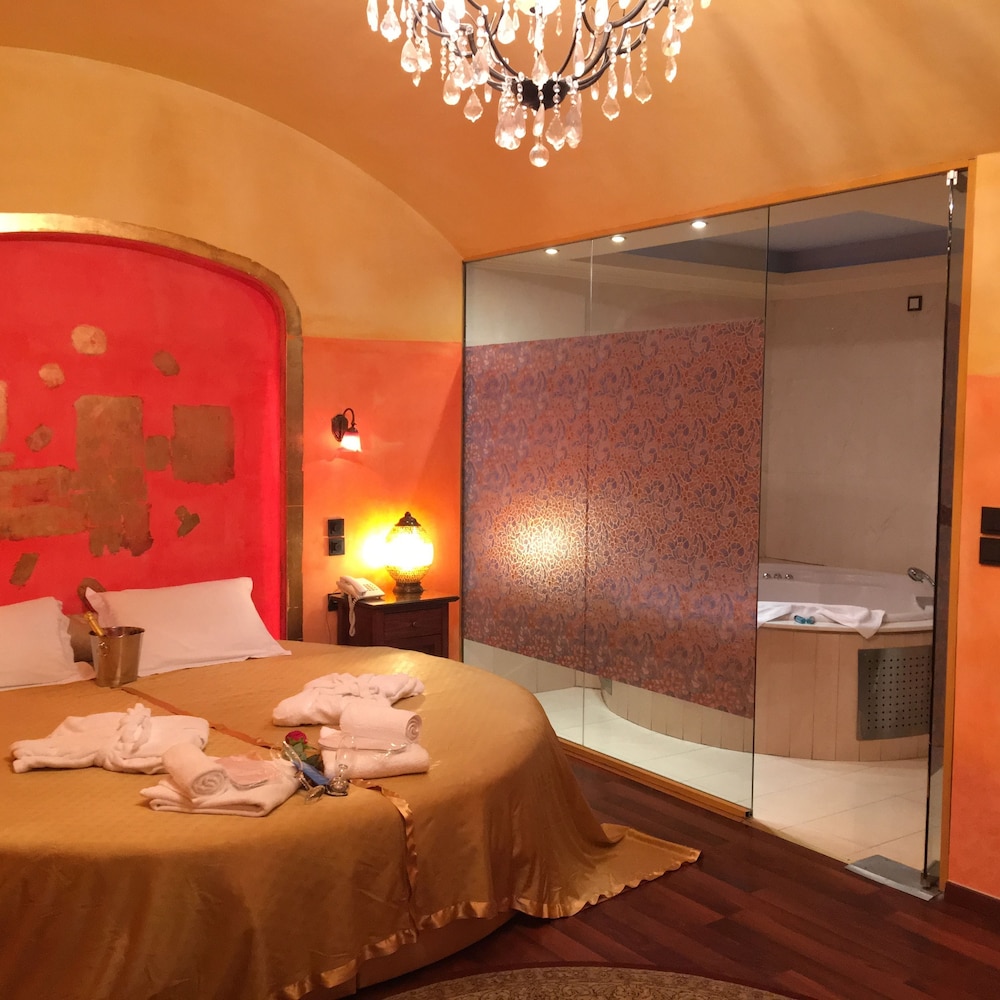 ANASTAZIA LUXURY SUITES & ROOMS 26/70