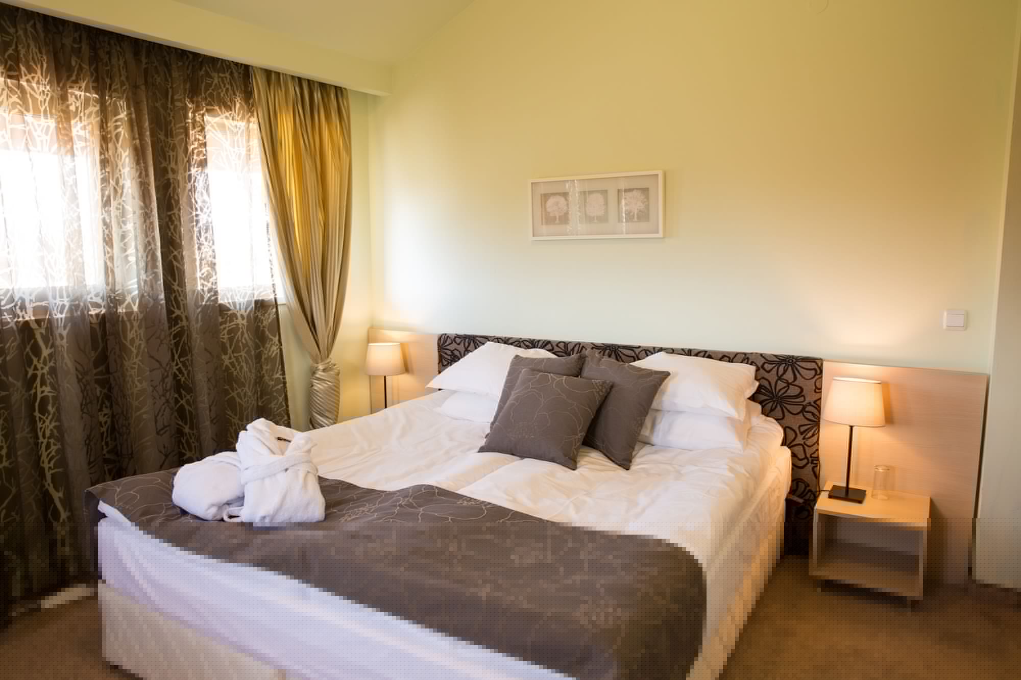 1 BEDROOM, FAMILY, APARTMENT, MOUNTAIN VIEW, BALCONY