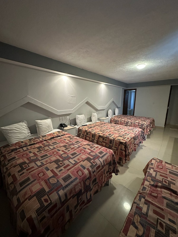 FAMILY, DOUBLE BED