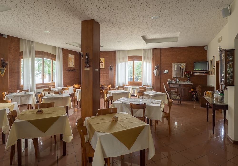 Hotel Santorotto 38/42