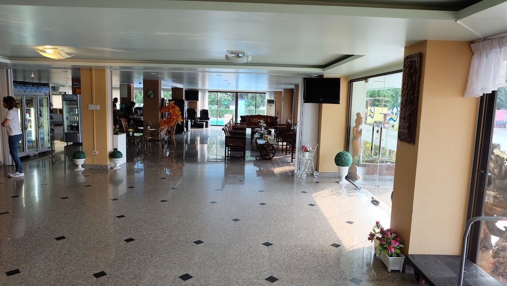 Miloft Suvarnabhumi Airport Hotel 38/50