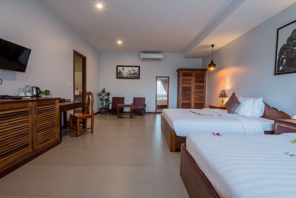 Indra Porak Residence 29/74