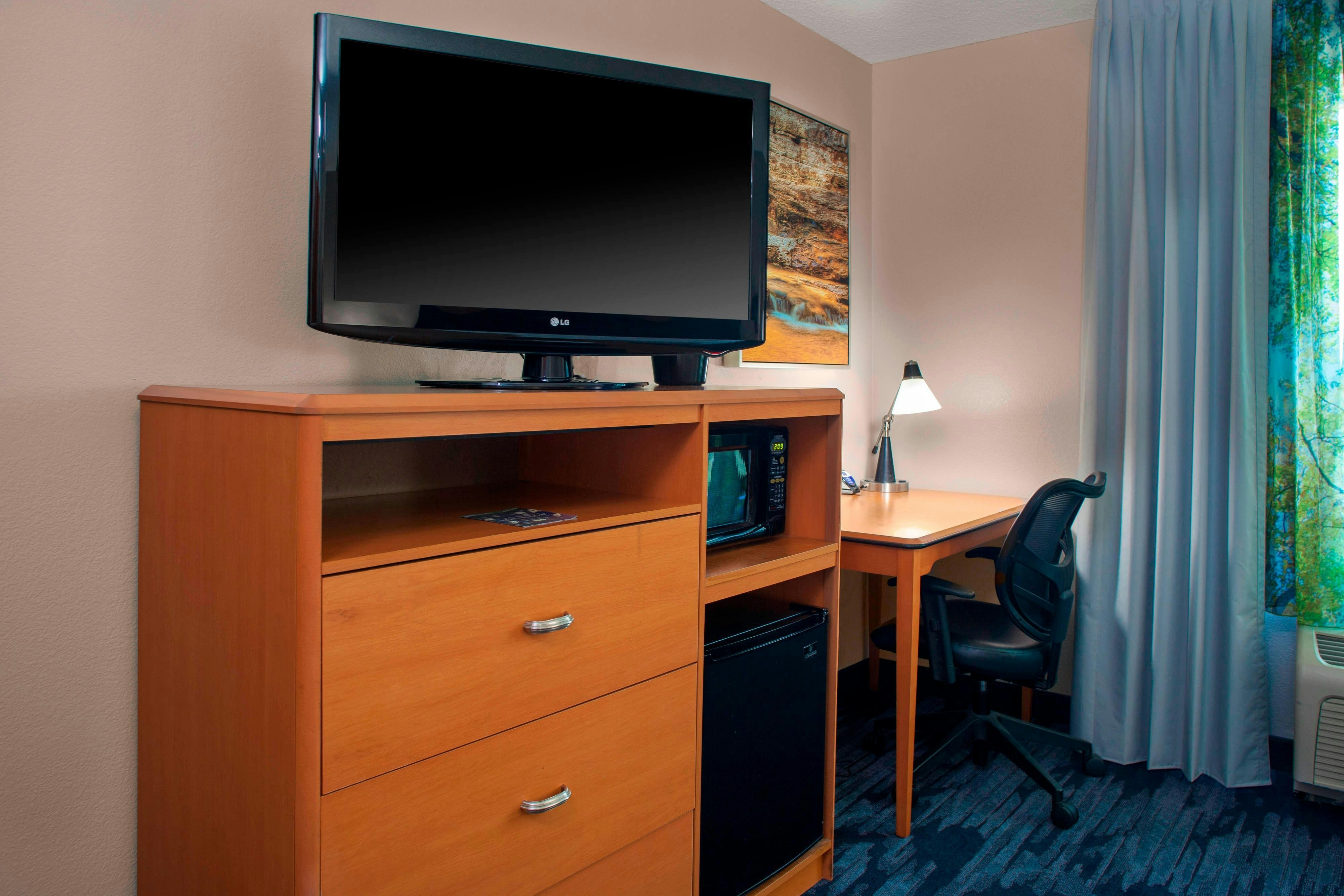 Fairfield Inn Suites By Marriott Montgomery Eastchase Pkwy 37/50