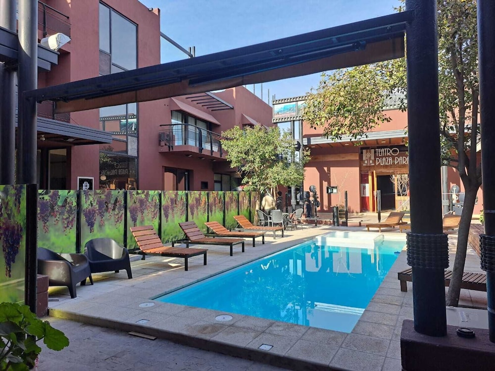Plaza Paradiso Petit Hotel 7/62