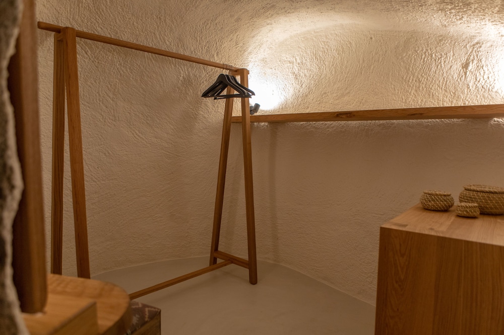Nalas Cave Suite - Adults Only 29/50