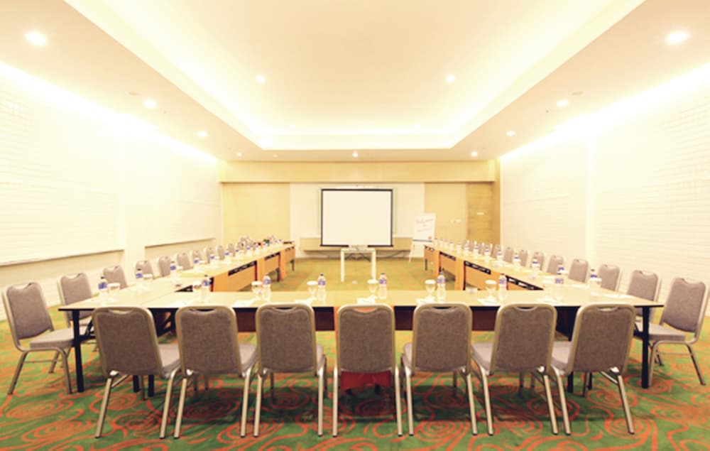 Harris Hotel Conventions Festival Citylink Bandung 40/50