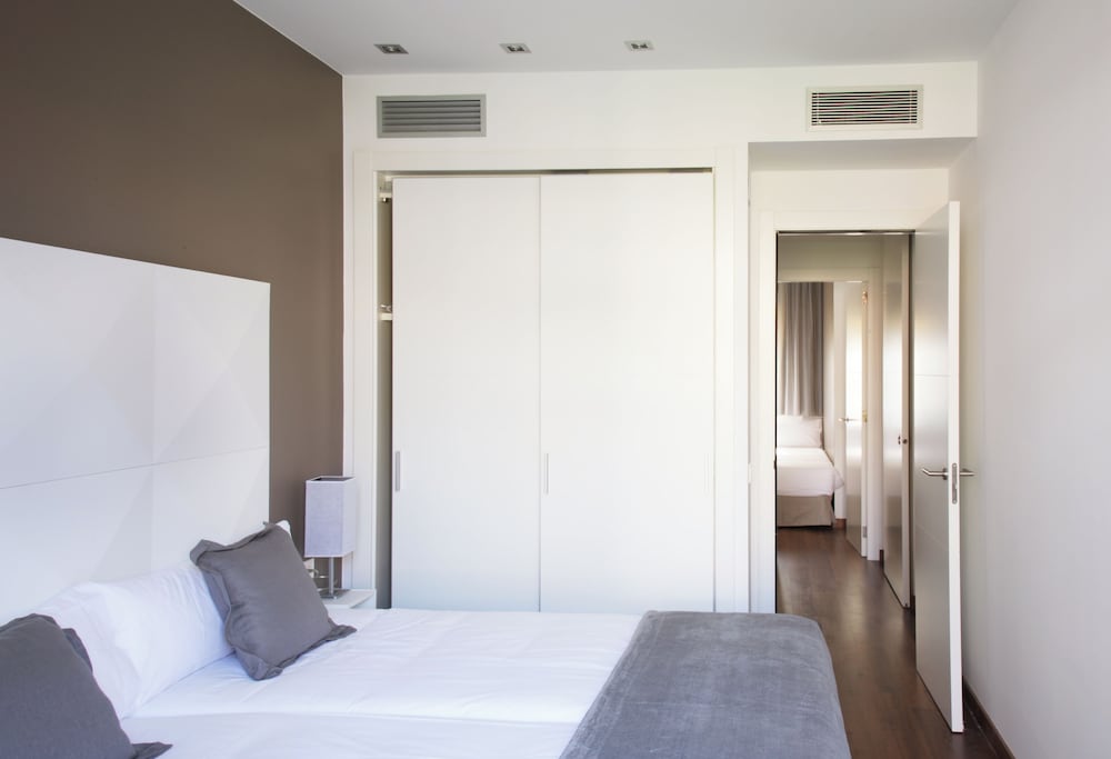 MH Apartments Suites 2/27