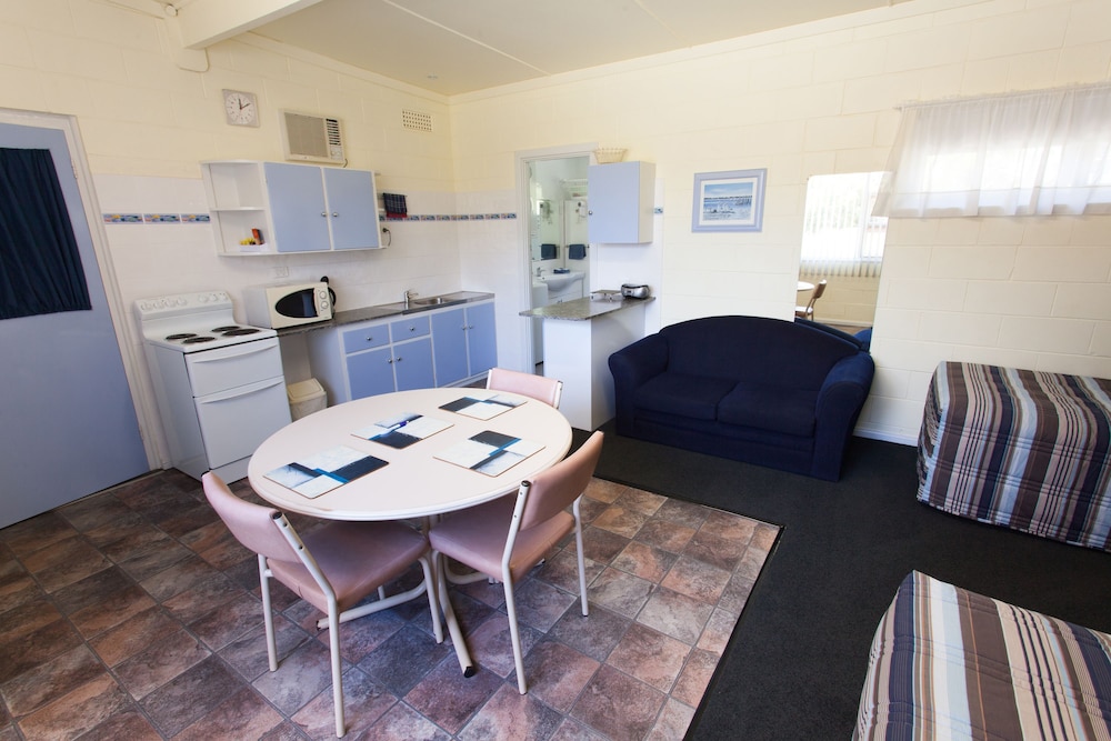 MODRA'S APARTMENTS 22/50