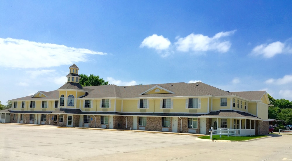 Victorian Inn 3/55