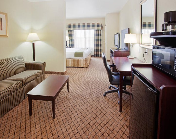 Holiday Inn Express Lodi 40/58