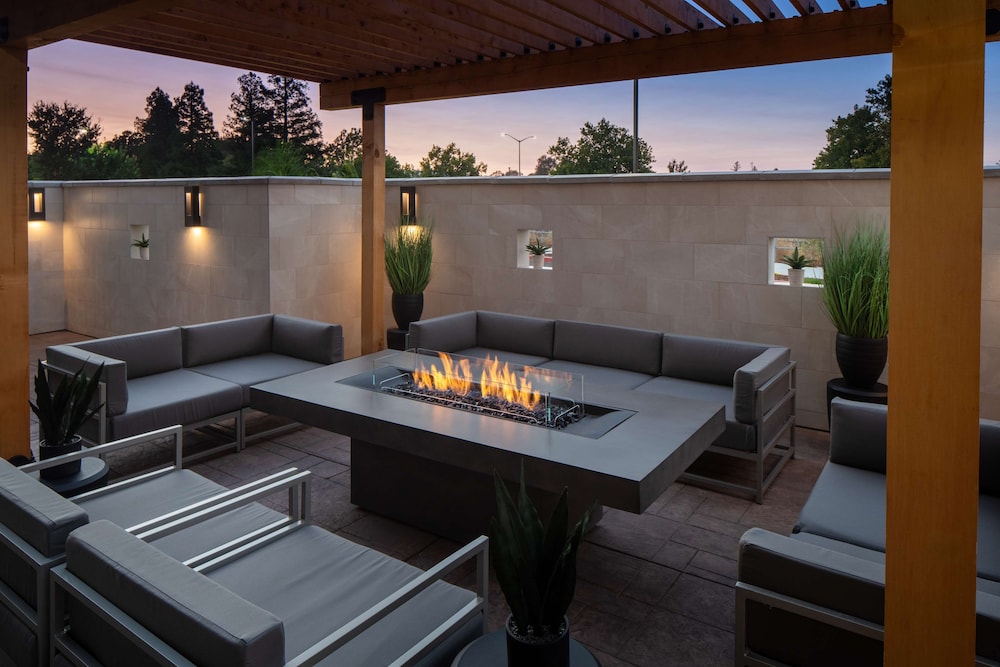 Hyatt House Vacaville 21/38