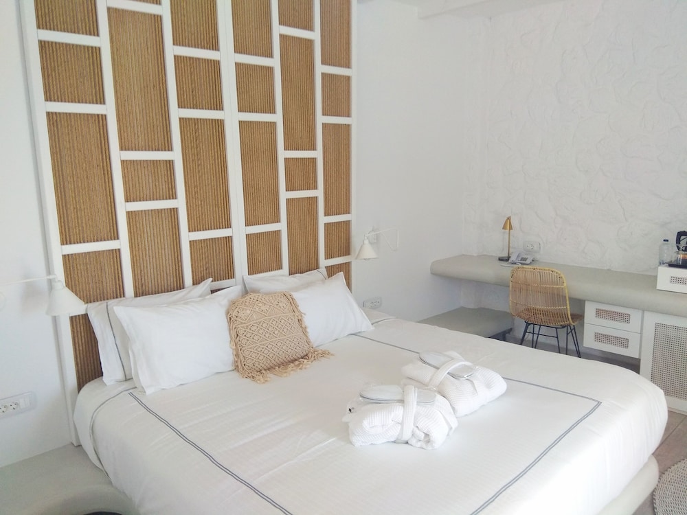 Petri Suites 9/74