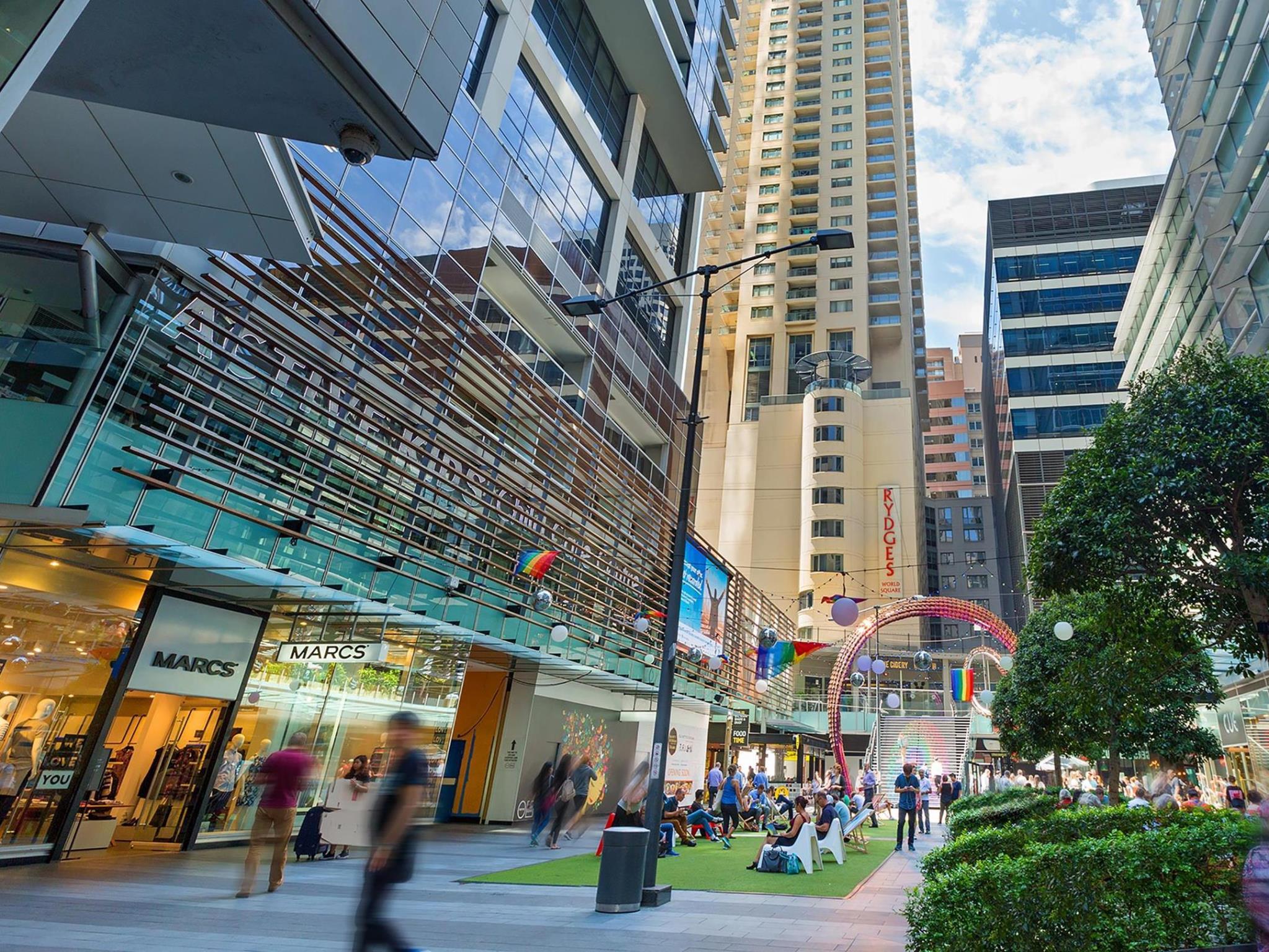 RYDGES WORLD SQUARE