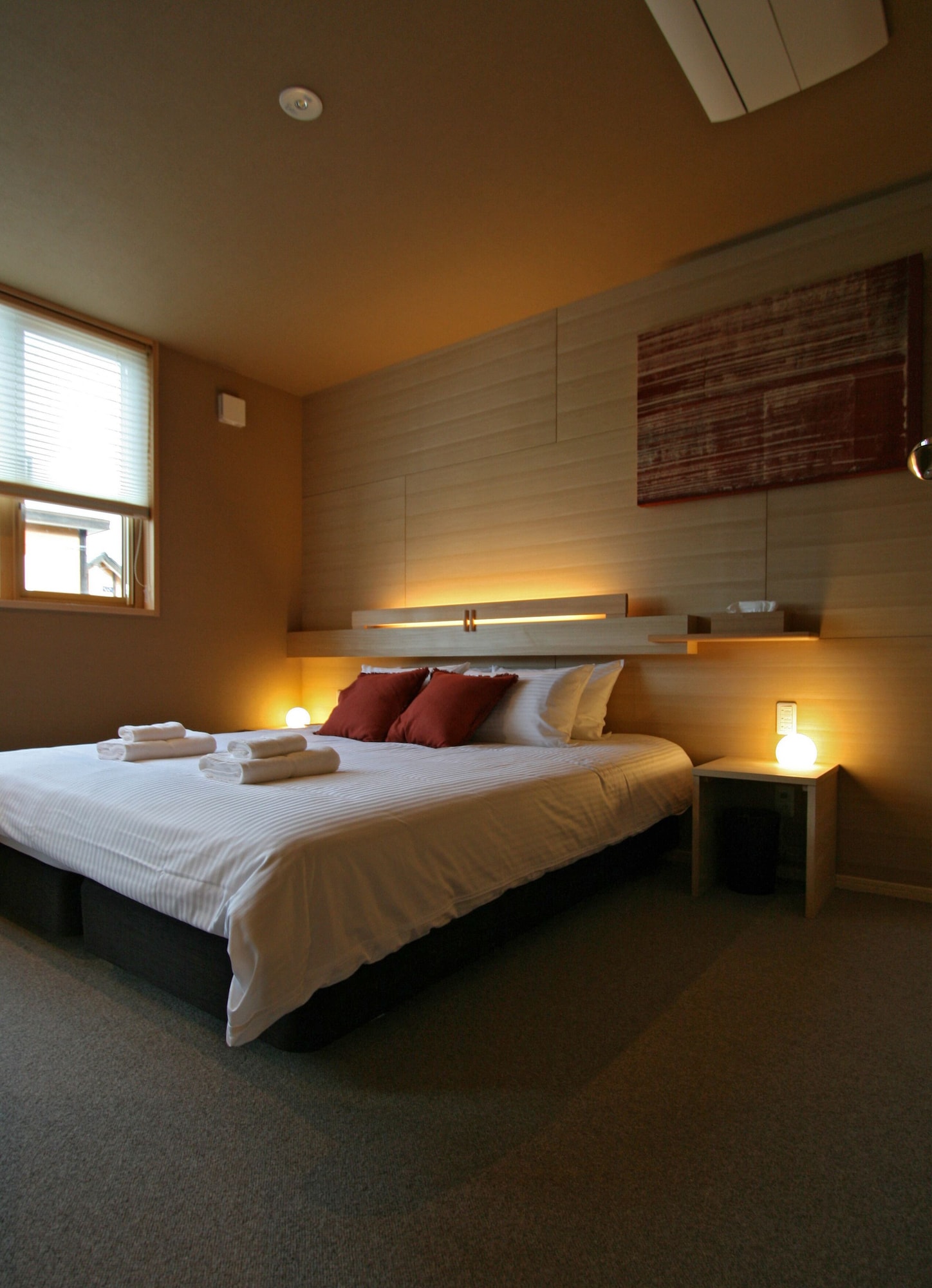 2 BEDROOMS, APARTMENT
