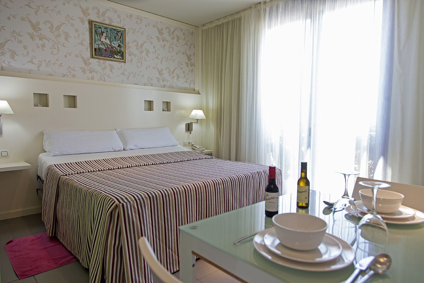 Standard, King Bed, Kitchen, Cap de Creus 3/4