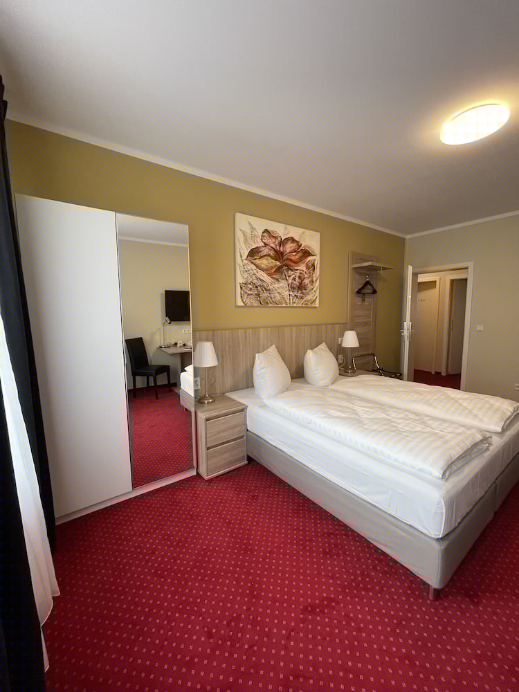 SUPERIOR, DOUBLE BED