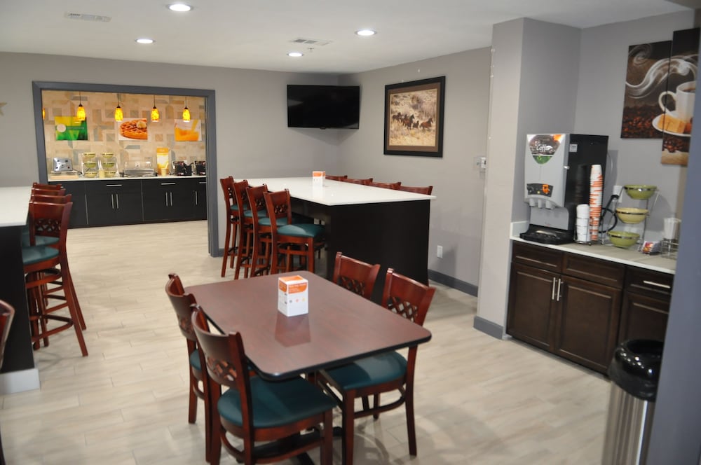 QUALITY INN AND SUITES PLANO EAST RICHARDSON 47/62