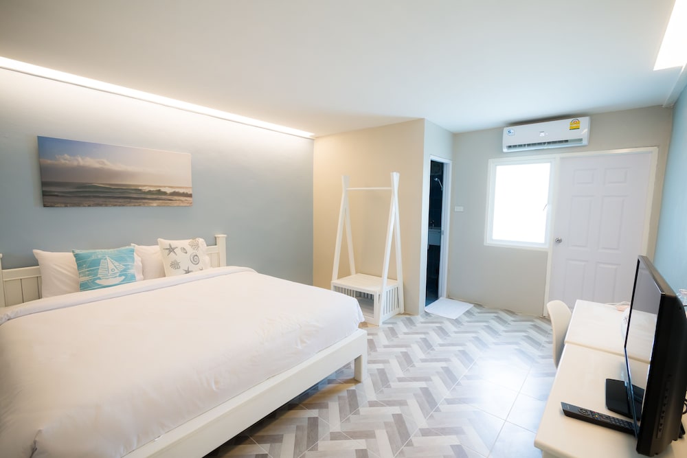 STANDARD, DOUBLE BED, BALCONY
