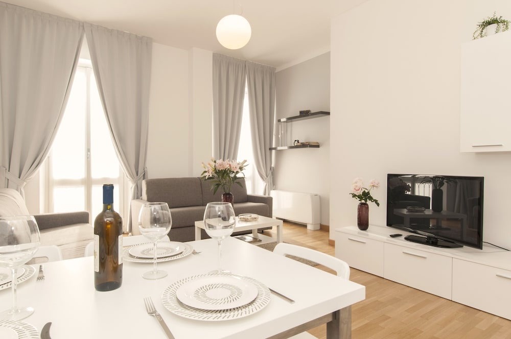 Milan Royal Suites Magenta Luxury Apartments 37/50