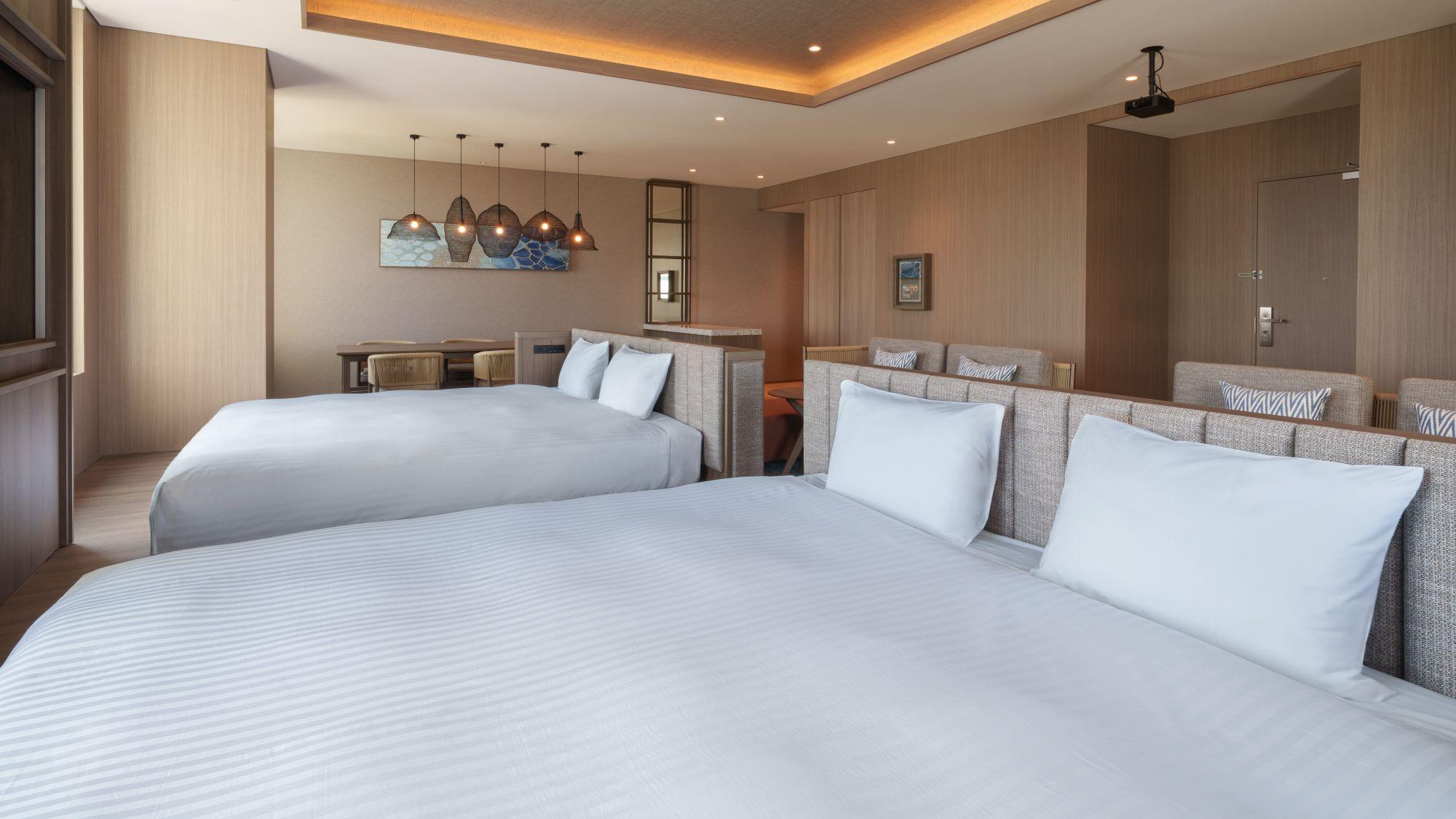 Club, Suite, Side Ocean View