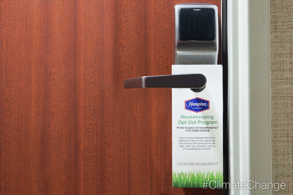 Hampton Inn Houston Hobby Airport photo3