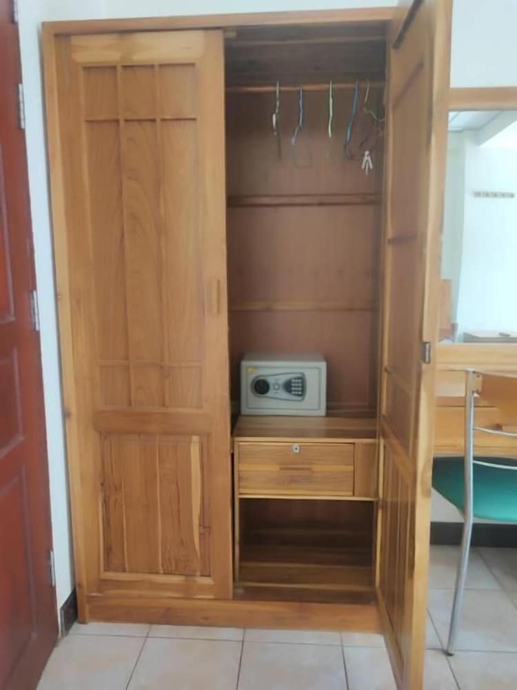 Soi 5 Apartment 43/43