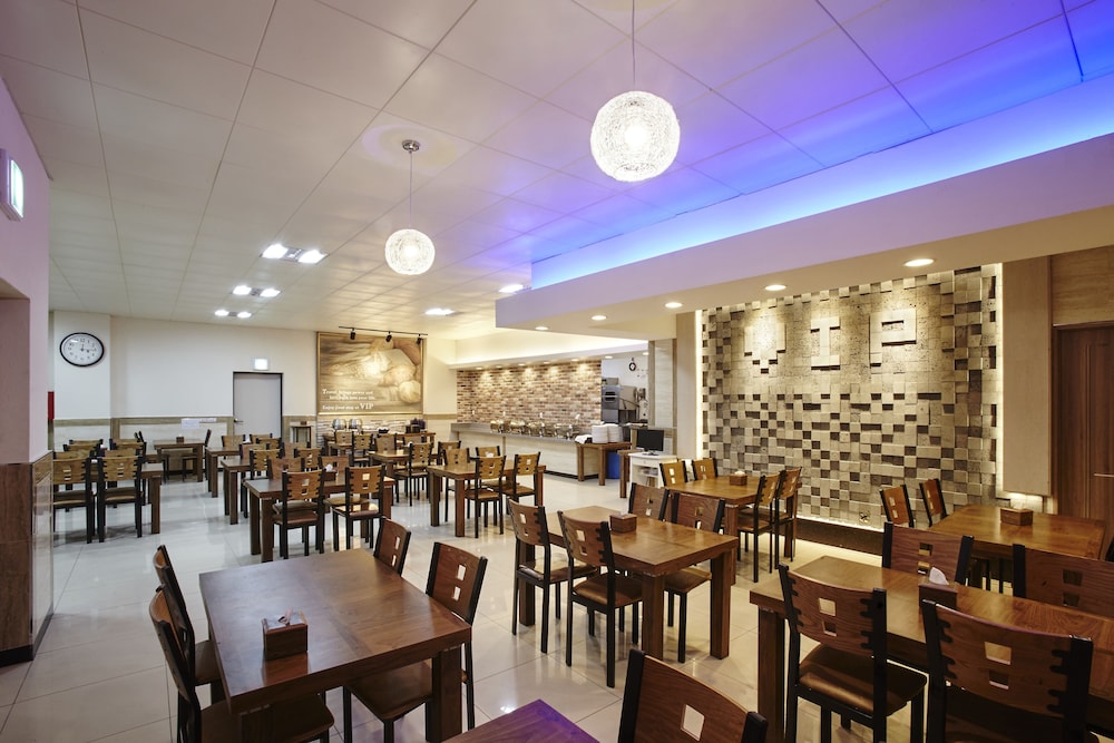 Yeongdeungpo Vip Hotel 40/51