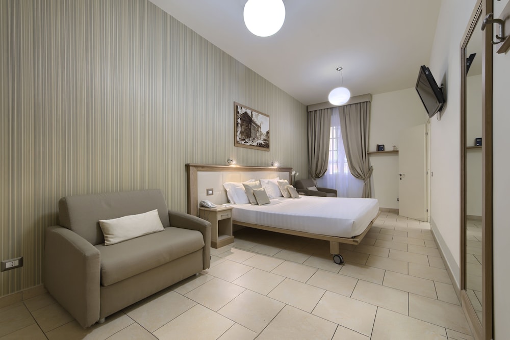 Domus Australia Guest House 9/70