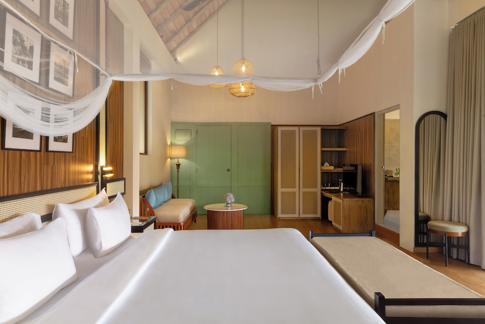 1 Bedroom, Premium, Double Bed, Mountain View, Executive Level