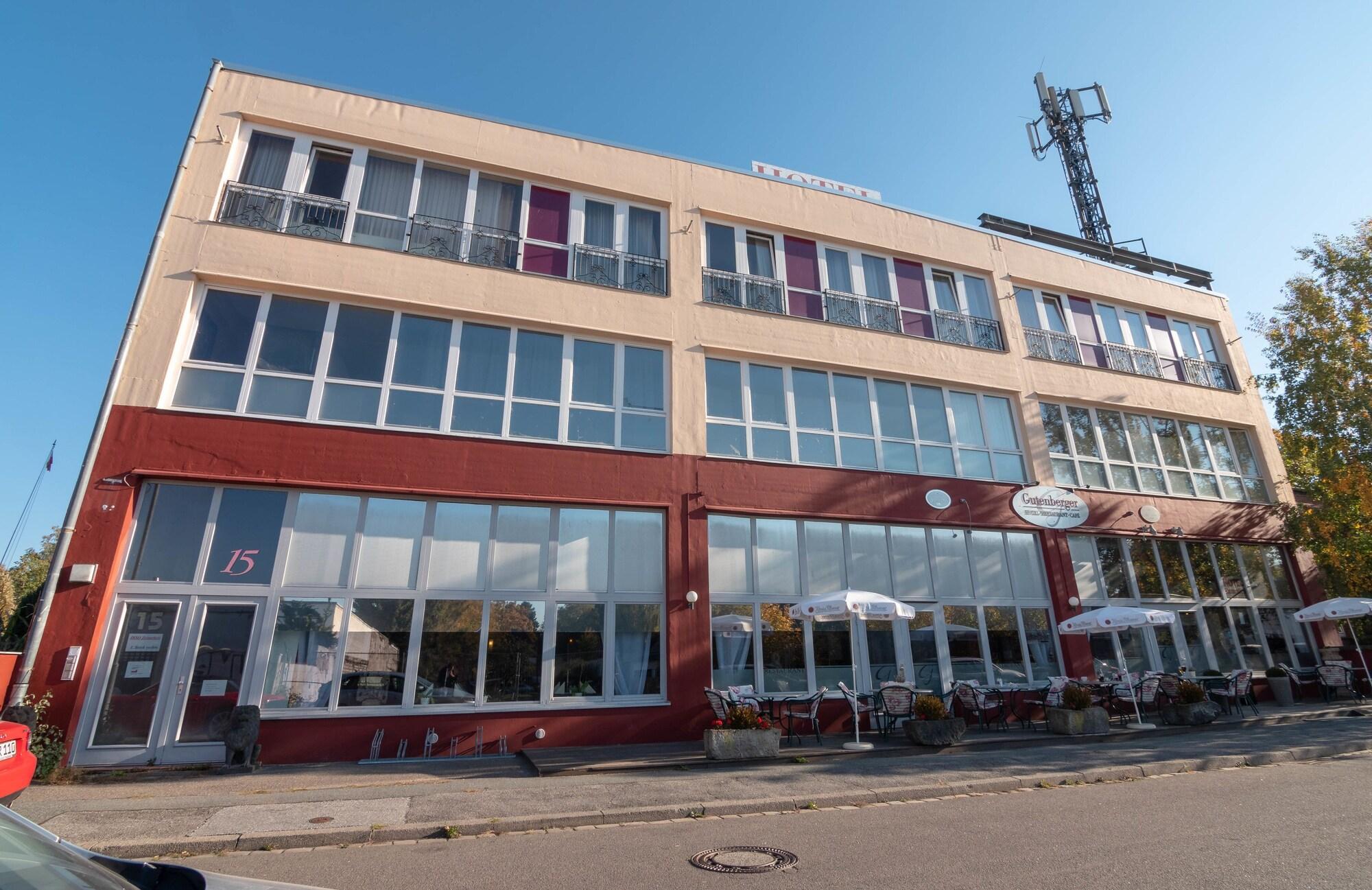 Hotel Gutenberger 3/65
