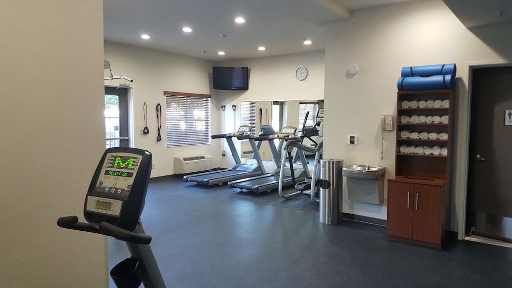 Best Western Plus Delta Inn & Suites 25/36