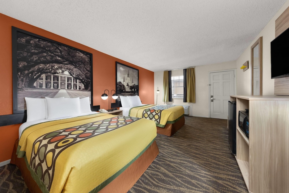 Super 8 by Wyndham New Orleans 22/43