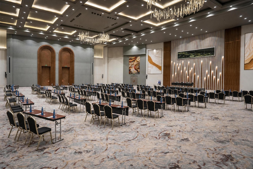 Radisson Blu Alexandria 85/91
