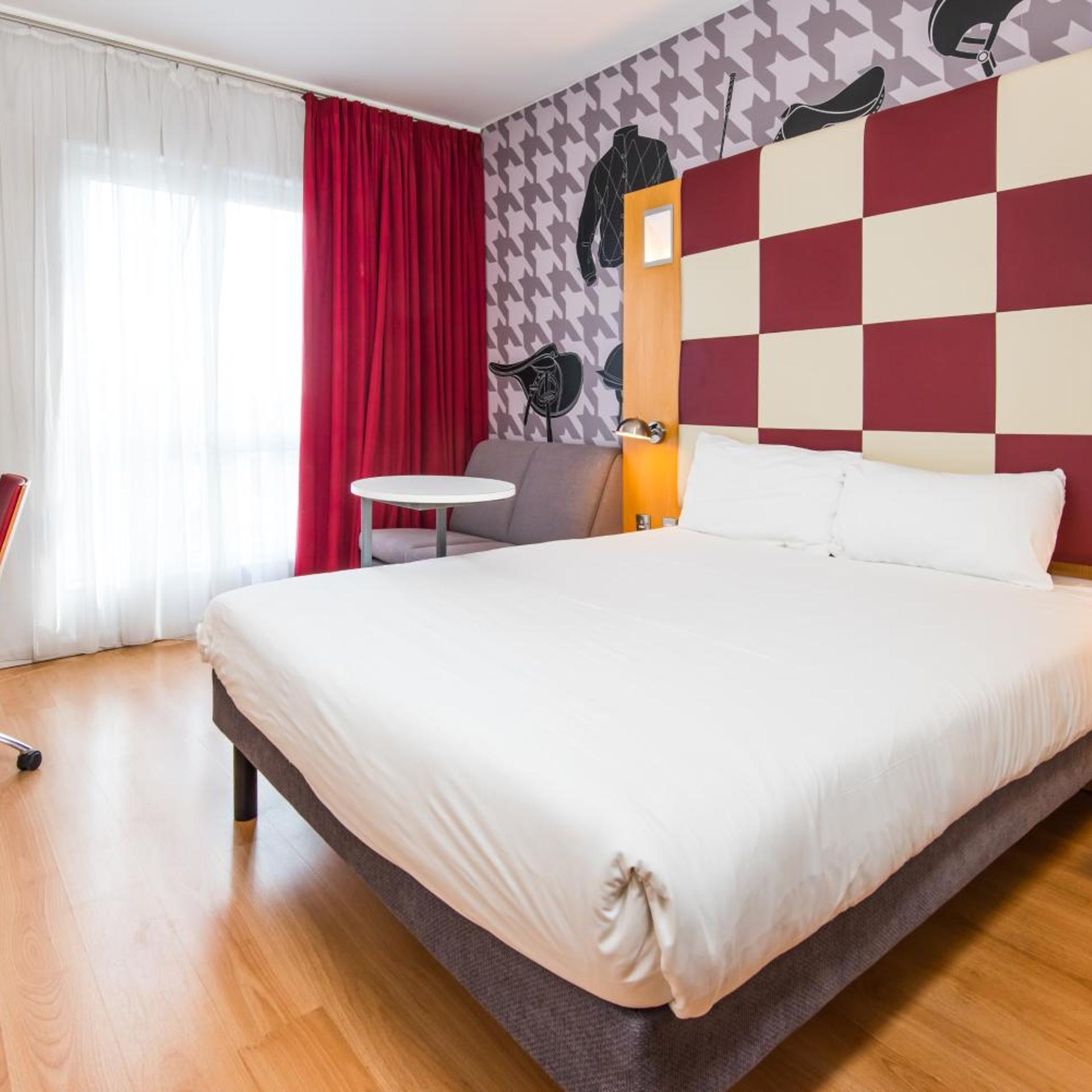 غرفة عائلية بسرير مزدوج