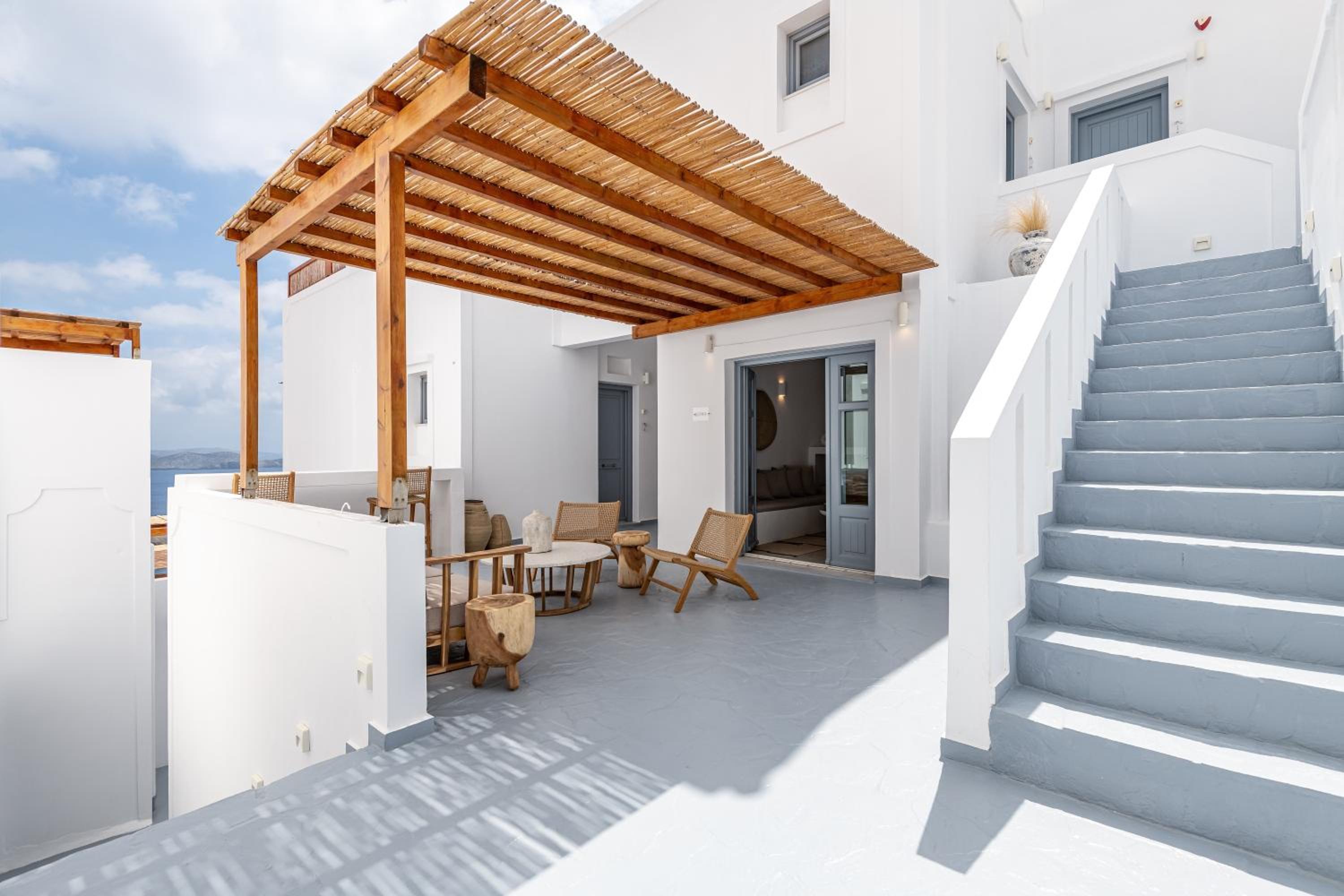 Oneiro Studios 26/50