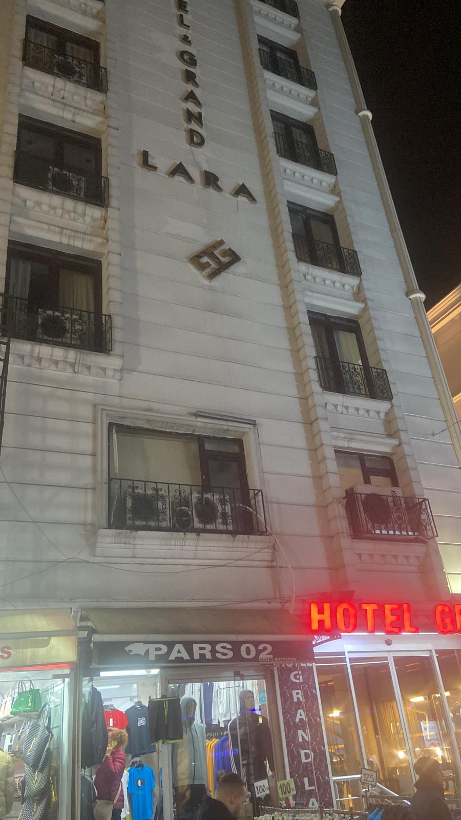 Grand Gara Hotel 写真1