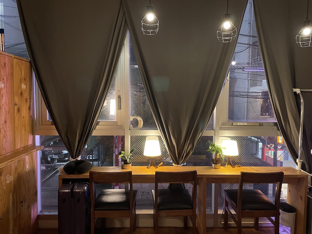 Chillulu Coffee & Hostel 49/55