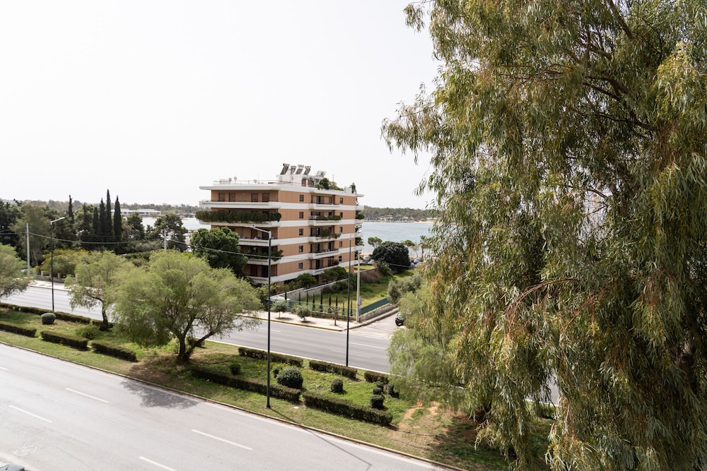 Four Seasons Hotel Glyfada 7/58