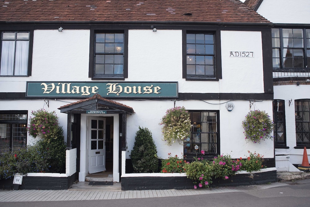 Village House Hotel - Inn 3/31