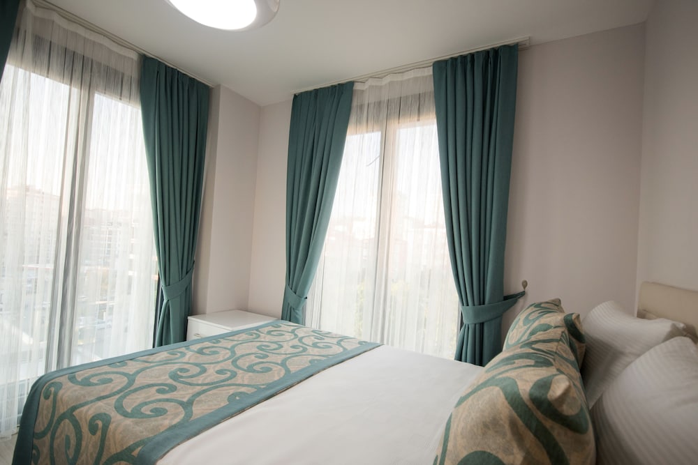 Eps Suite 8/30