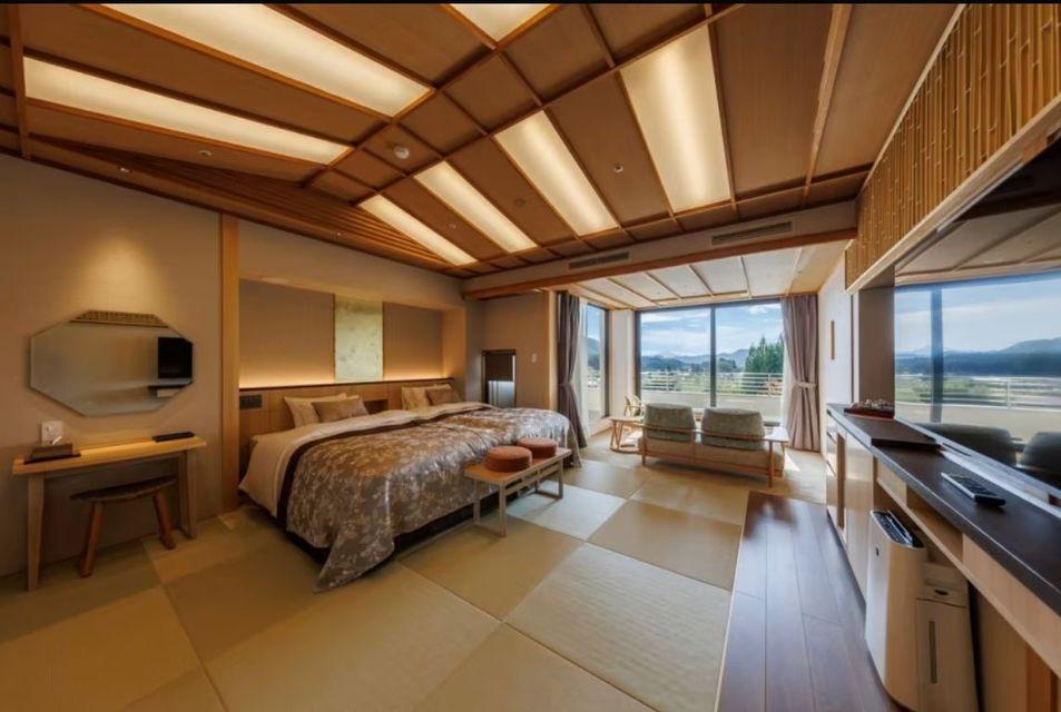 Hollywood, Twin Beds