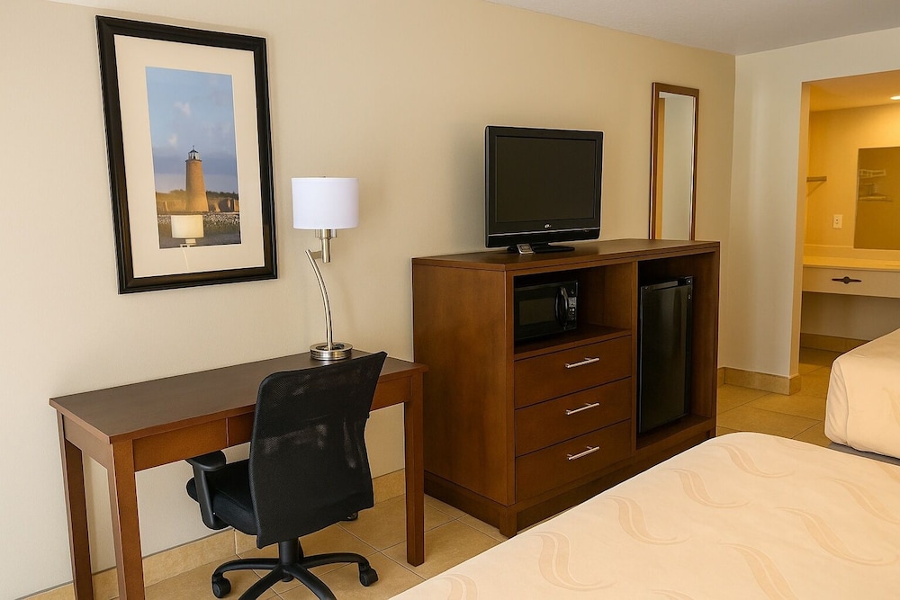 Serena Inn 19/24