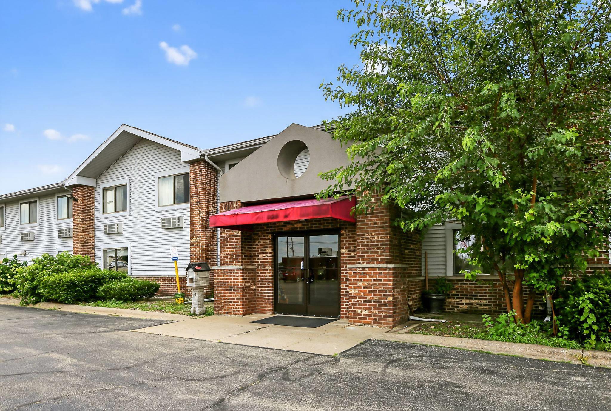 Econo Lodge Princeton 1/43