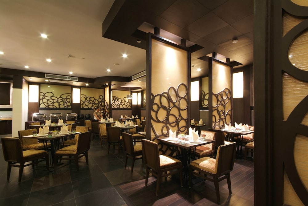 Amora Neoluxe Hotel 32/41
