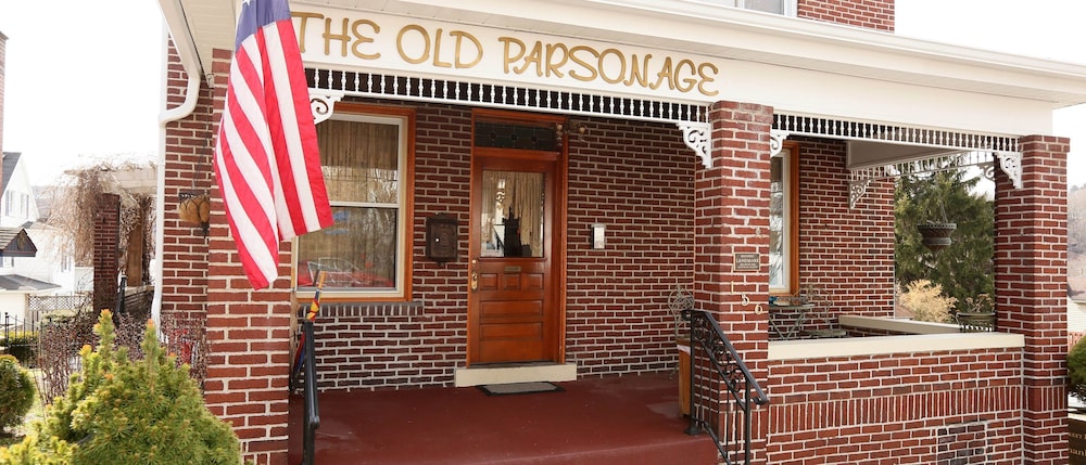 The Old Parsonage Bed and Breakfast 2/64